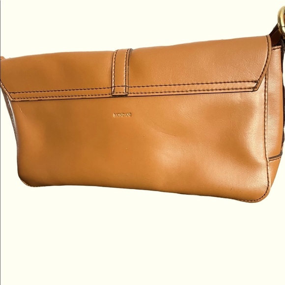 Mondani New York Faux Leather Camel Colored Shoulder Purse - Picture 3 of 11